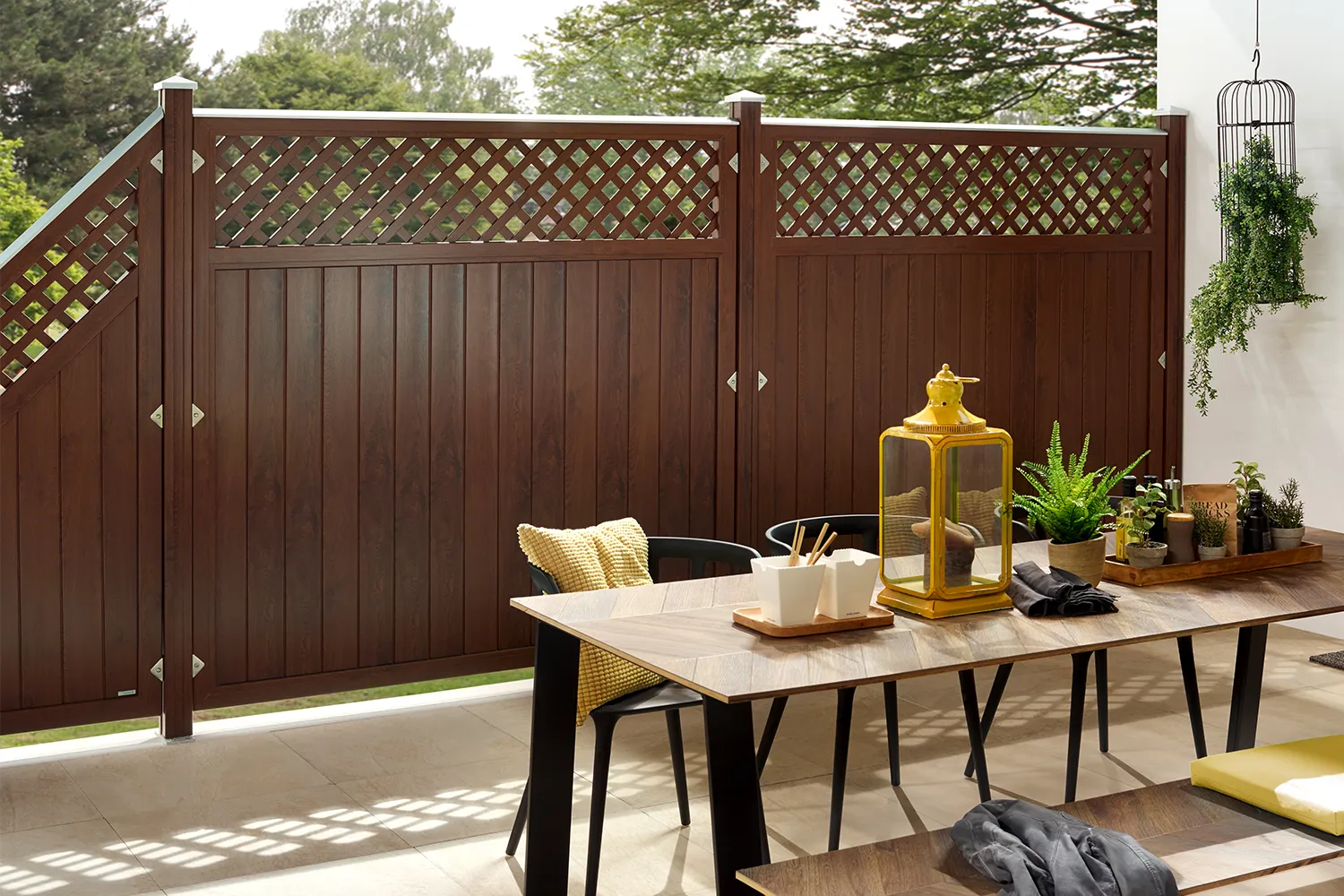 Séparation de terrasse en PVC couleur bois
